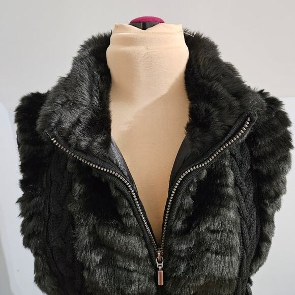 Roz & Ali Vest Black Faux Fur and Ribbed Knit Full Zip Sleeveless Jacket Large - Picture 12 of 16